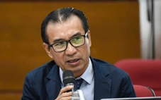 Chuyên gia: Không nên tiếp tục nén áp lực đô thị vào khu vực hồ Tây, tách biệt xe cơ giới ở ven hồ