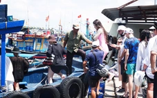 Du lịch Nha Trang ngày đầu nghỉ lễ 30-4 và 1-5 chưa quá đông, tour biển đảo vẫn hút khách