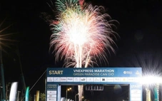 Pháo hoa rực sáng Vinhomes Green Paradise Cần Giờ chào đón các runner