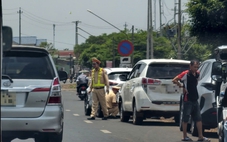 Ùn ứ giao thông sau va chạm liên hoàn trên quốc lộ 26, 12 ô tô hư hỏng