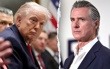 Nhà Trắng và thống đốc California 'khẩu chiến' vụ hộ chiếu in hình ông Trump