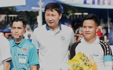 HLV Kim Sang Sik dự khán trận chung kết Giải bóng đá Thanh Niên sinh viên quốc tế