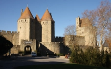 Từ pháo đài Pháp, nghĩ về di sản Việt