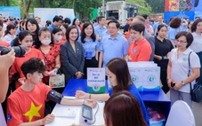 Đột quỵ cần tầm soát sớm: Long Châu, Bayer hưởng ứng Ngày Sức khỏe toàn dân