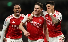 Arsenal là đội duy nhất bất bại ở Champions League
