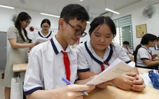 Học sinh TP.HCM đăng ký nguyện vọng lớp 10 từ 22-4
