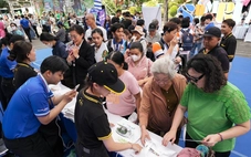 Giá vé máy bay tăng du khách chuyển sang 'kế hoạch B'