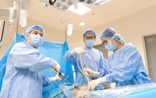 Đi khám vì tưởng rối loạn tiêu hóa, phát hiện biến chứng hiếm gặp