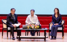 Chuyên gia y tế trao đổi về ‘Miễn dịch trọn đời’