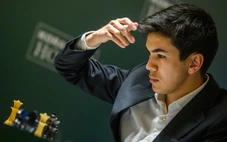 Sindarov đứng trước ngưỡng cửa lịch sử