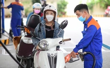 Bộ Công Thương lý giải vì sao giá xăng dầu điều chỉnh lúc nửa đêm