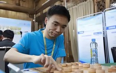 'Bậc thầy thí quân' tụt dốc không phanh, làng cờ tướng Trung Quốc âu lo trước Lại Lý Huynh