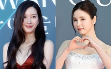 Ồn ào vì Moon Ga Young, Shin Se Kyung 'mặt đơ' lại thắng giải Baeksang