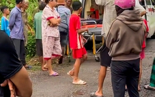 Cưa cây dưới trời mưa, một người bị sét đánh tử vong