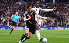 Leeds khiến Tottenham chưa an toàn
