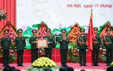 Cục Tuyên huấn đón nhận huân chương Bảo vệ Tổ quốc hạng nhất