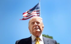 Ông Trump: Tôi không nghĩ về tình hình tài chính của người Mỹ khi đối đầu Iran
