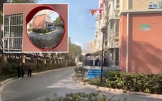Liên tục chỉnh hướng gương cầu lồi giao thông vì cho rằng gặp xui, gây hàng loạt tai nạn
