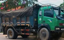 Hai mẹ con chết thương tâm sau va chạm với xe tải