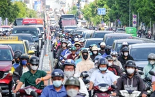 Đường Cộng Hòa hoàn tất lắp dải phân cách, biển báo trước ngày phân làn đảo chiều