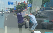 Công an triệu tập hai tài xế đánh nhau sau va quẹt trên đường Phạm Văn Đồng