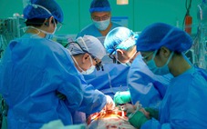 Ghép tim thần tốc cứu sống cậu bé 15 tuổi ở TP.HCM