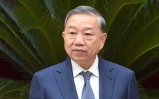 Ánh sáng Hồ Chí Minh soi đường cho chúng ta đi