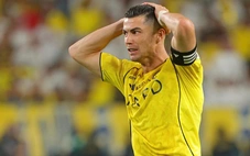Ronaldo nhận hai 'nỗi đau' liên tiếp trong 4 ngày