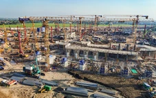 Ưu tiên dân địa phương đi làm trên công trường sân vận động lớn nhất thế giới ở Hà Nội