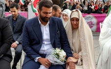 Iran tổ chức lễ cưới tập thể cho hơn 100 cặp đôi 'sẵn sàng hy sinh vì đất nước'