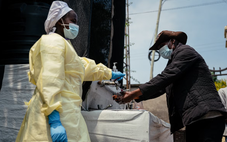 Bác sĩ Mỹ nhiễm Ebola ở Congo, Mỹ siết nhập cảnh từ vùng dịch