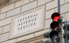 Ông Trump rút kiện IRS, đổi lấy quỹ 1,76 tỉ USD và lời xin lỗi chính thức