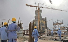 UAE sửa quy định về thời điểm trả lương cho người lao động