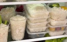 Trào lưu nấu cơm một lần ăn cả tuần dễ có vi khuẩn gây ngộ độc