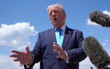 Tin tức thế giới 21-5: Ông Trump nói ở lằn ranh 'đàm hoặc đánh'; Giá dầu giảm dưới 100 USD/thùng