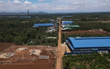 Kho sầu riêng mọc tràn lan ở Đắk Lắk, đường nông thôn quá tải