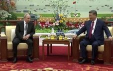 Ông Tập, ông Putin trà đàm sau khi 42 văn kiện hợp tác được ký kết