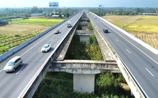 Làm cao tốc Bắc - Nam phía Tây bằng cầu cạn, giảm lượng cát lấp từ 12 còn 1,3 triệu khối