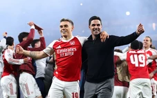 Kỷ nguyên mới trong tay Arsenal