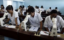 Cuba cho vào đại học không cần thi tuyển