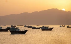 6 triệu thùng dầu thô rời eo biển Hormuz sau hai tháng