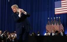 Ông Trump chuẩn bị khám sức khỏe khi sắp bước qua tuổi 80