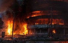 Tin tức thế giới 26-5: Giá dầu giảm mạnh; Nga sắp tấn công quy mô lớn vào Ukraine?