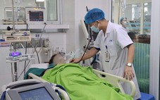 Đi làm đồng bị sốc nhiệt do nắng nóng, khiến hôn mê sâu, tiên lượng xấu