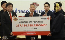 Tối nay, Vietlott xác định một khách hàng trúng giải độc đắc hơn 83 tỉ đồng