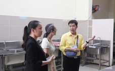 Phụ huynh xin xem bếp ăn bán trú khi chọn trường vào lớp 1 cho con