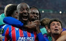 Crystal Palace giúp Bóng đá Anh lập cú đúp, đăng quang vô địch cúp châu Âu