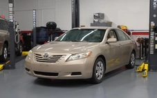 Mua Toyota Camry lỗi dầu ngay từ nhà máy, chạy nửa triệu km bình thường mới mang đi sửa và dùng tiếp