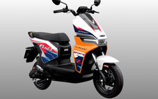 Xe máy điện VinFast Flazz Max ra mắt: Giá gần 15 triệu, chạy 85km/sạc, có thể đổi pin