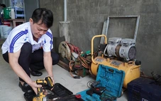 Đình chỉ điều tra vụ cựu hiệu trưởng ở Cà Mau bị tuyên 7 năm tù vì làm đồ dùng cho học sinh